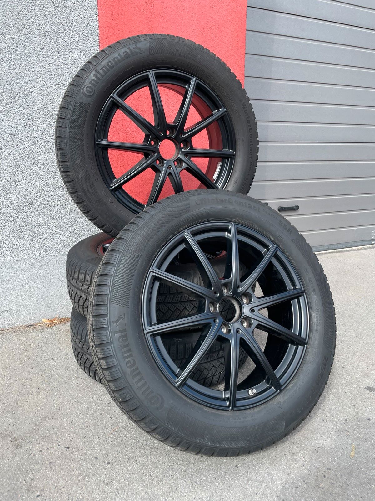 Mercedes GLA GLB Winterradsatz Originalfoto 1