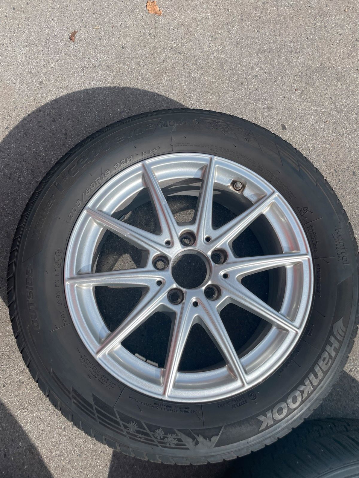 Original Mercedes A-Klasse B-Klasse CLA W177 W247 C118 Winterradsatz Kompletträder 16 Zoll A1774011100 – Originalfoto 7