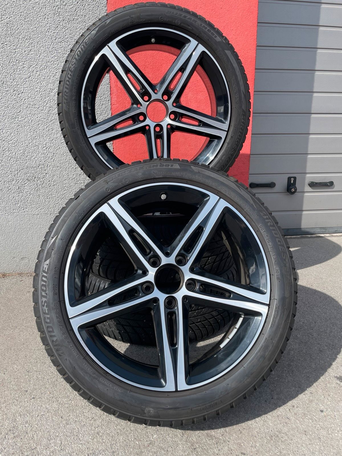 Original Mercedes A-Klasse B-Klasse CLA W177 C118 W247 X118 Winterradsatz Kompletträder 18 Zoll A1774010700 – Originalfoto 1