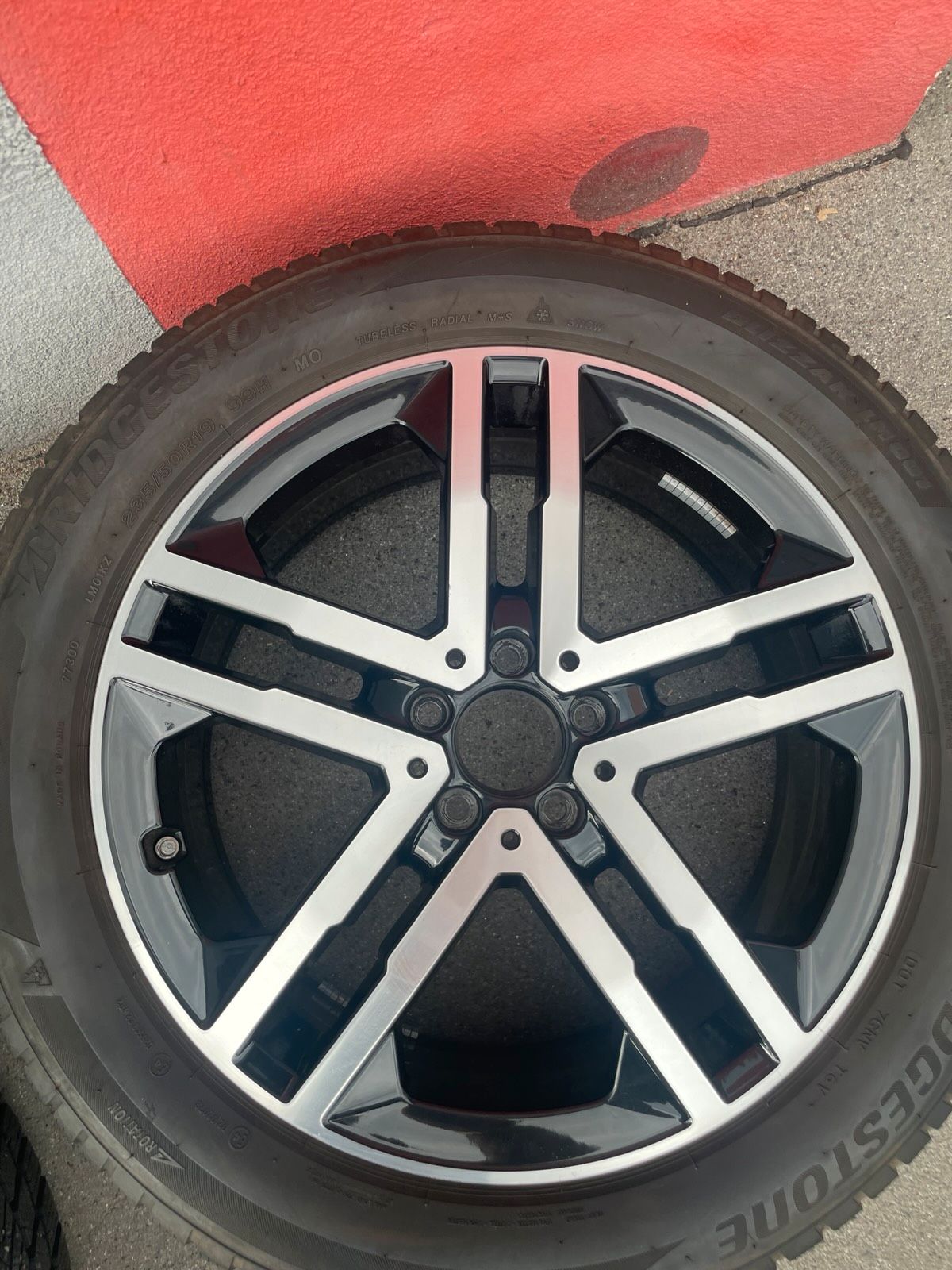 Original Mercedes GLA GLB H247 X247 Winterradsatz Kompletträder 19 Zoll A2474013900 – Originalfoto 8