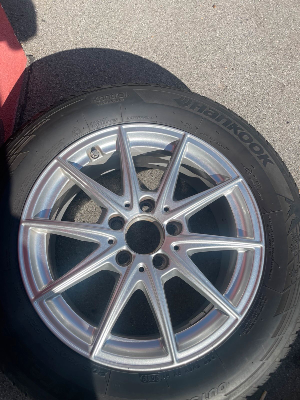 Original Mercedes A-Klasse B-Klasse CLA W177 W247 C118 Winterradsatz Kompletträder 16 Zoll A1774011100 – Originalfoto 7