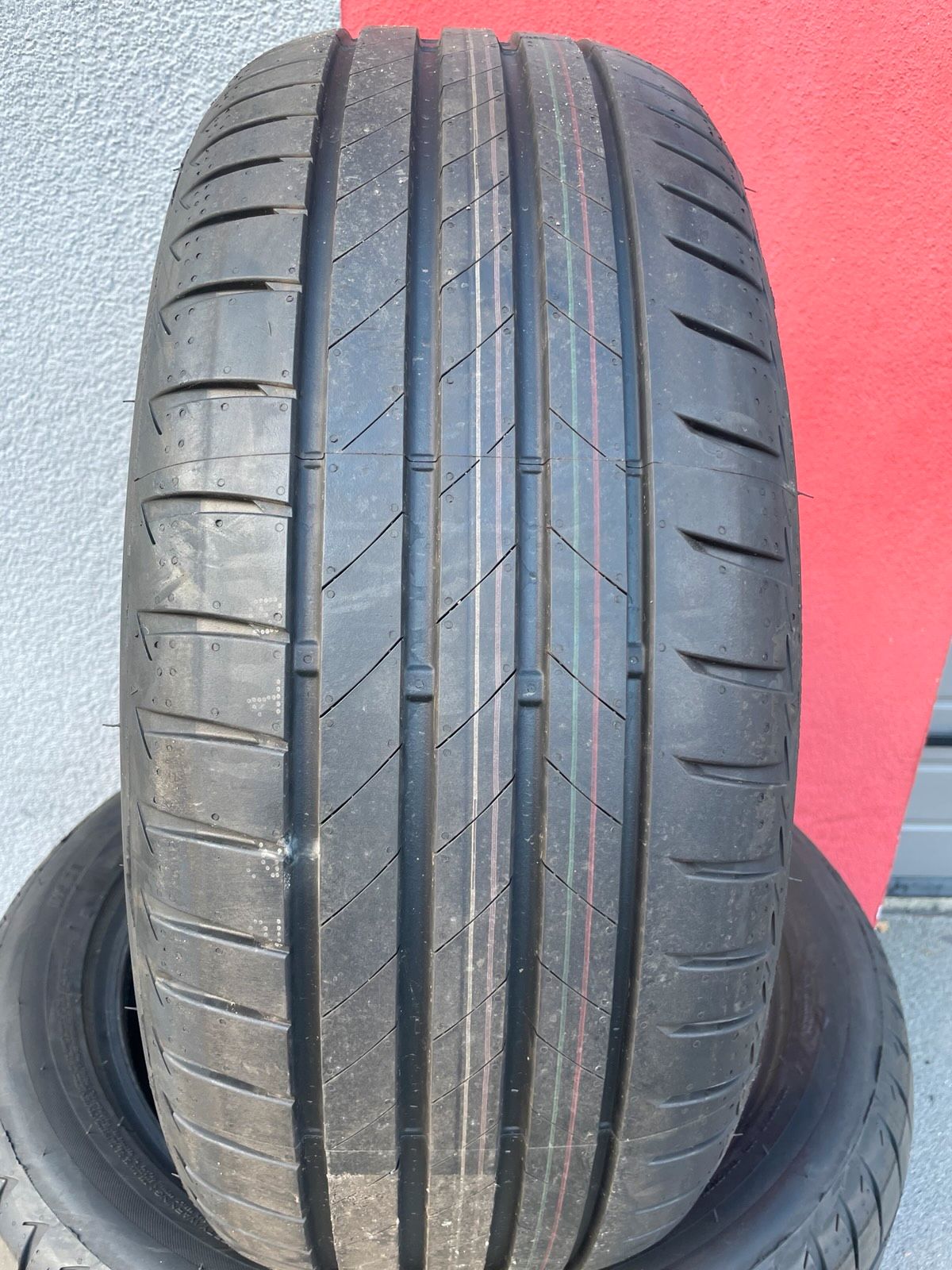 4x Bridgestone Turanza T005 MO Sommerreifen 19 Zoll 235/50 R19 99W – Originalfoto 2