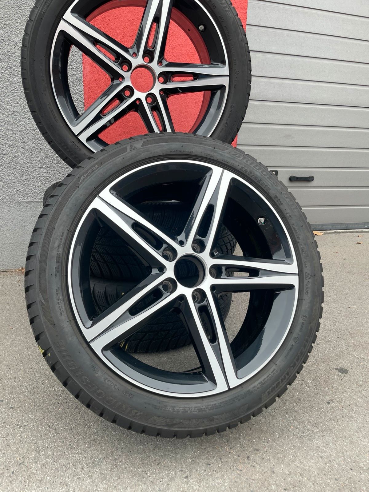 Original Mercedes A-Klasse B-Klasse CLA W177 C118 W247 X118 Winterradsatz Kompletträder 18 Zoll A1774010700 – Originalfoto 3