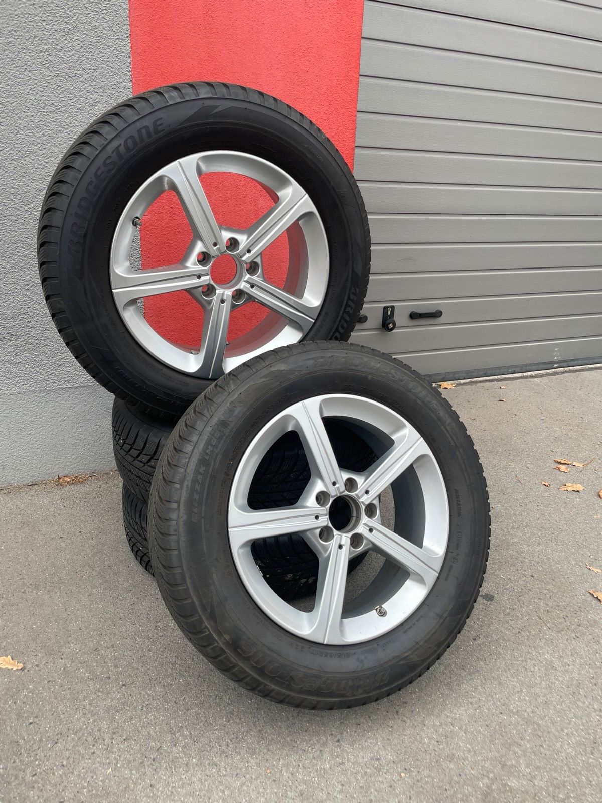 Original Mercedes GLA GLB H247 X247 Winterradsatz Kompletträder 17 Zoll A1774011200 – Originalfoto 1