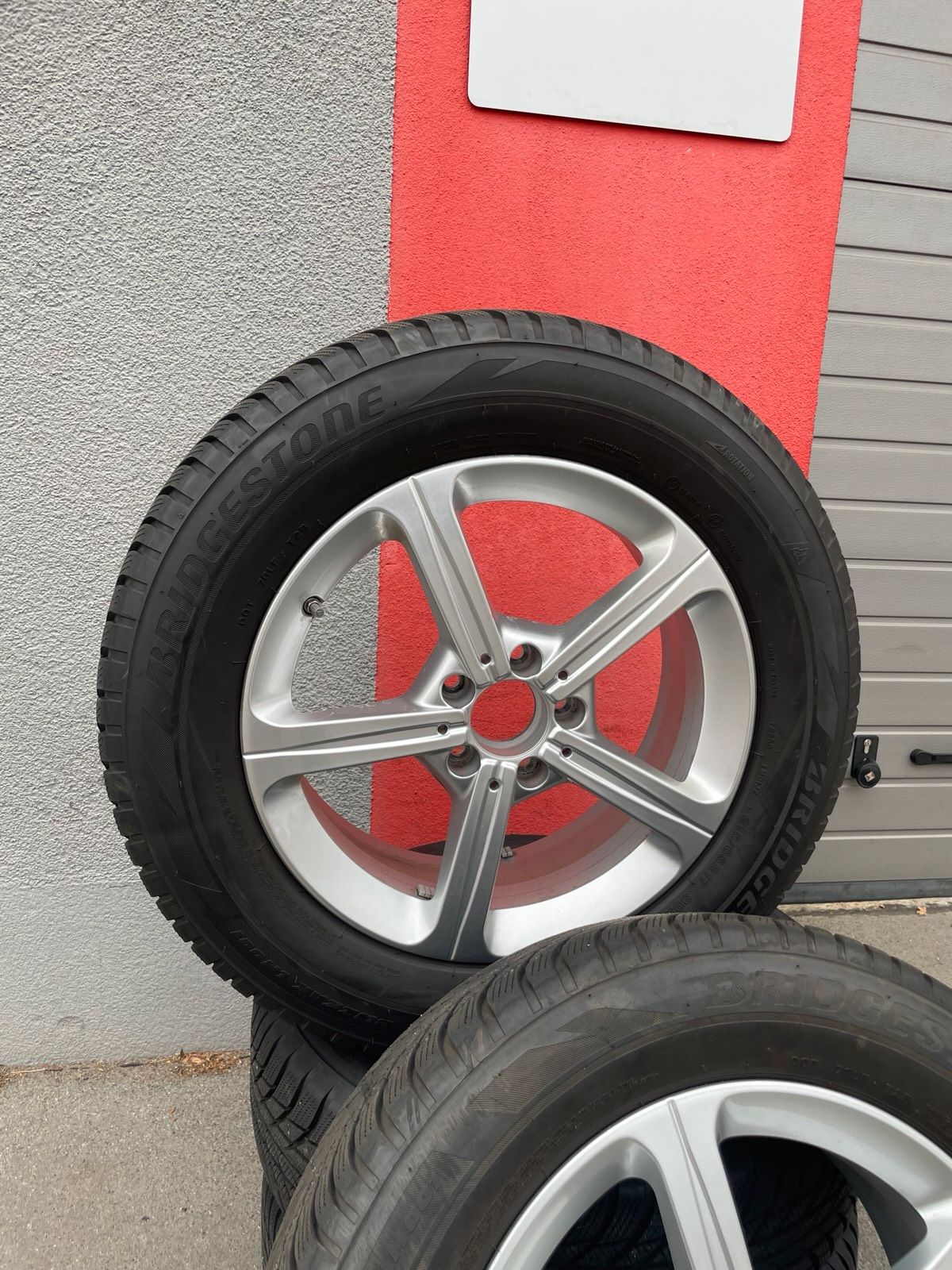 Original Mercedes GLA GLB H247 X247 Winterradsatz Kompletträder 17 Zoll A1774011200 – Originalfoto 4