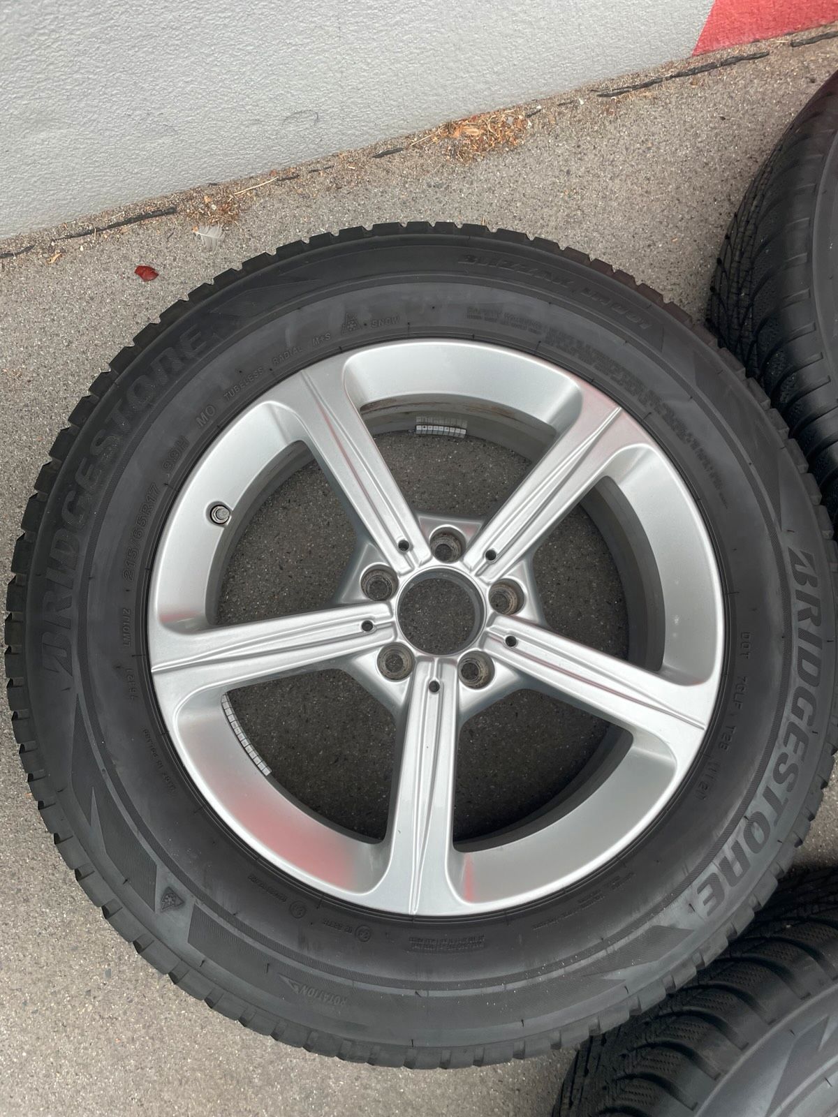 Original Mercedes GLA GLB H247 X247 Winterradsatz Kompletträder 17 Zoll A1774011200 – Originalfoto 8